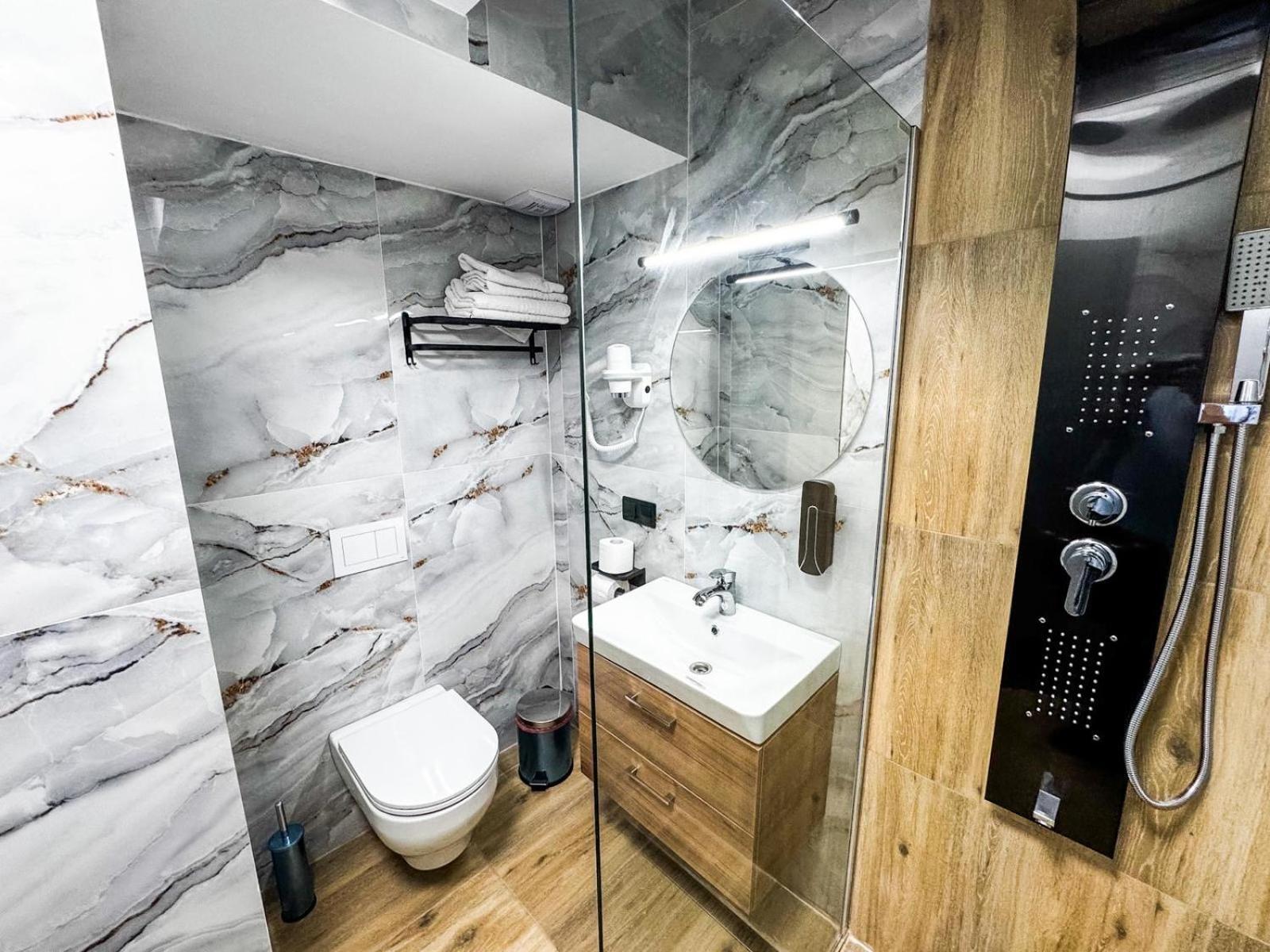 Motel Dalia Gyalu Kültér fotó