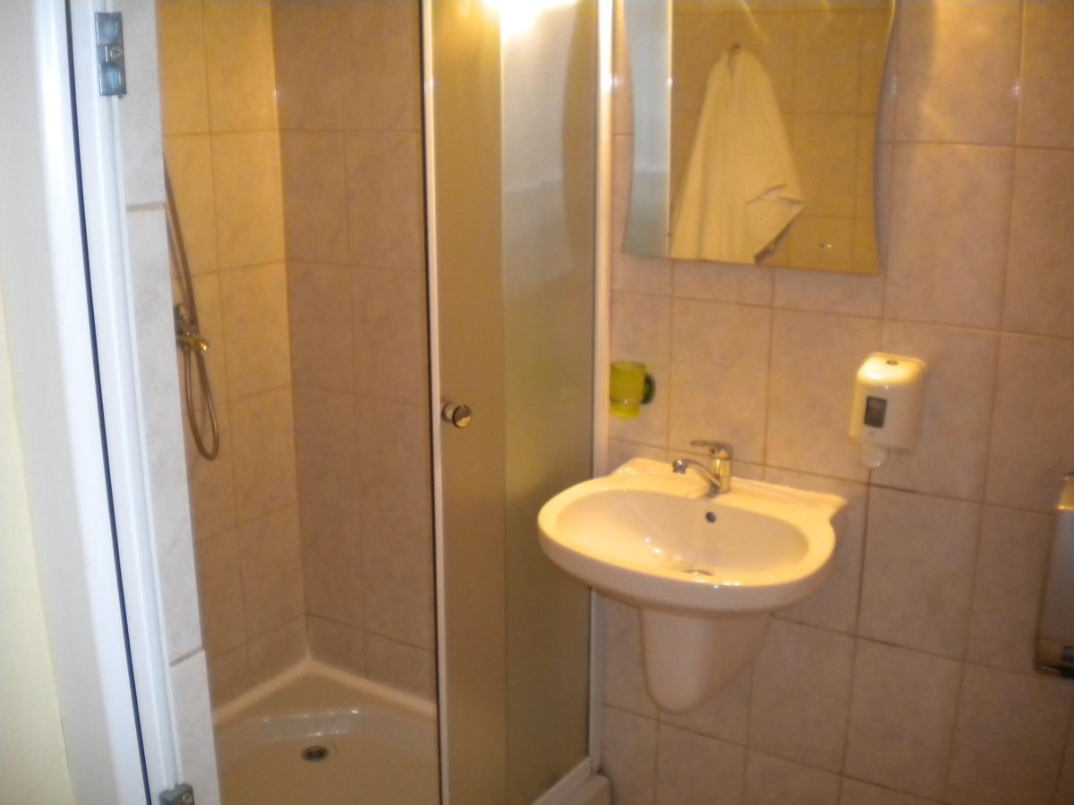 Motel Dalia Gyalu Kültér fotó